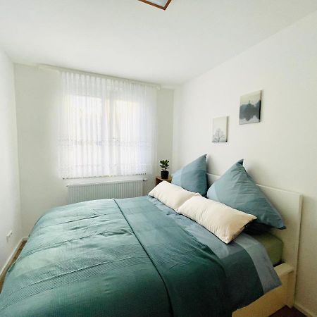 Frisch Renoviertes Und Charmantes Apartment Штутгарт Экстерьер фото