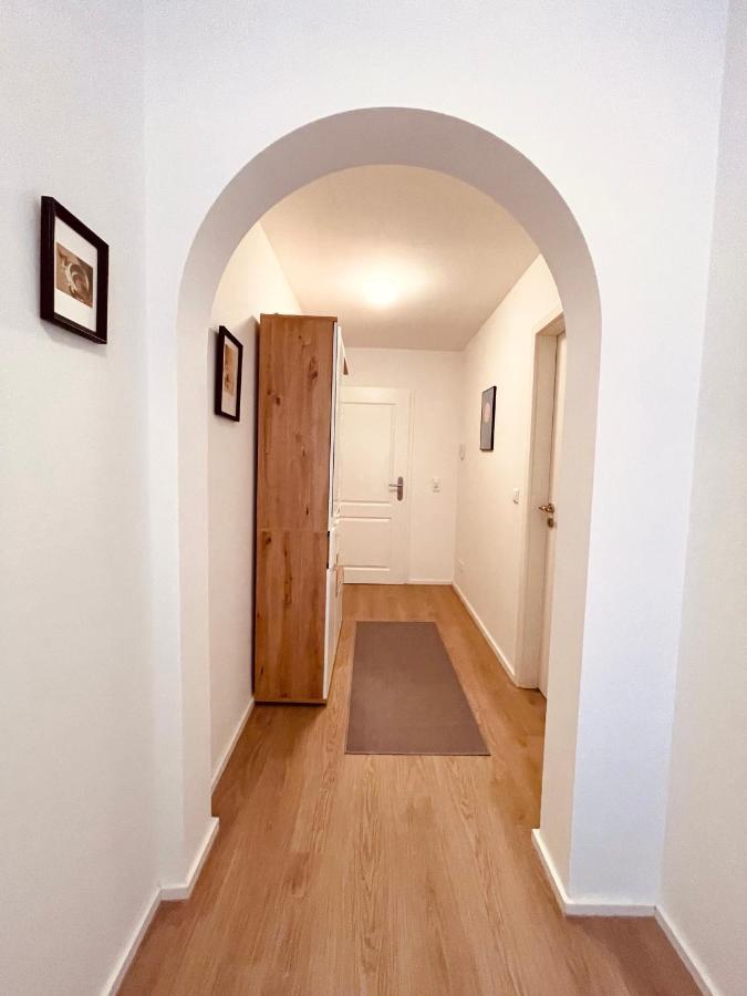 Frisch Renoviertes Und Charmantes Apartment Штутгарт Экстерьер фото